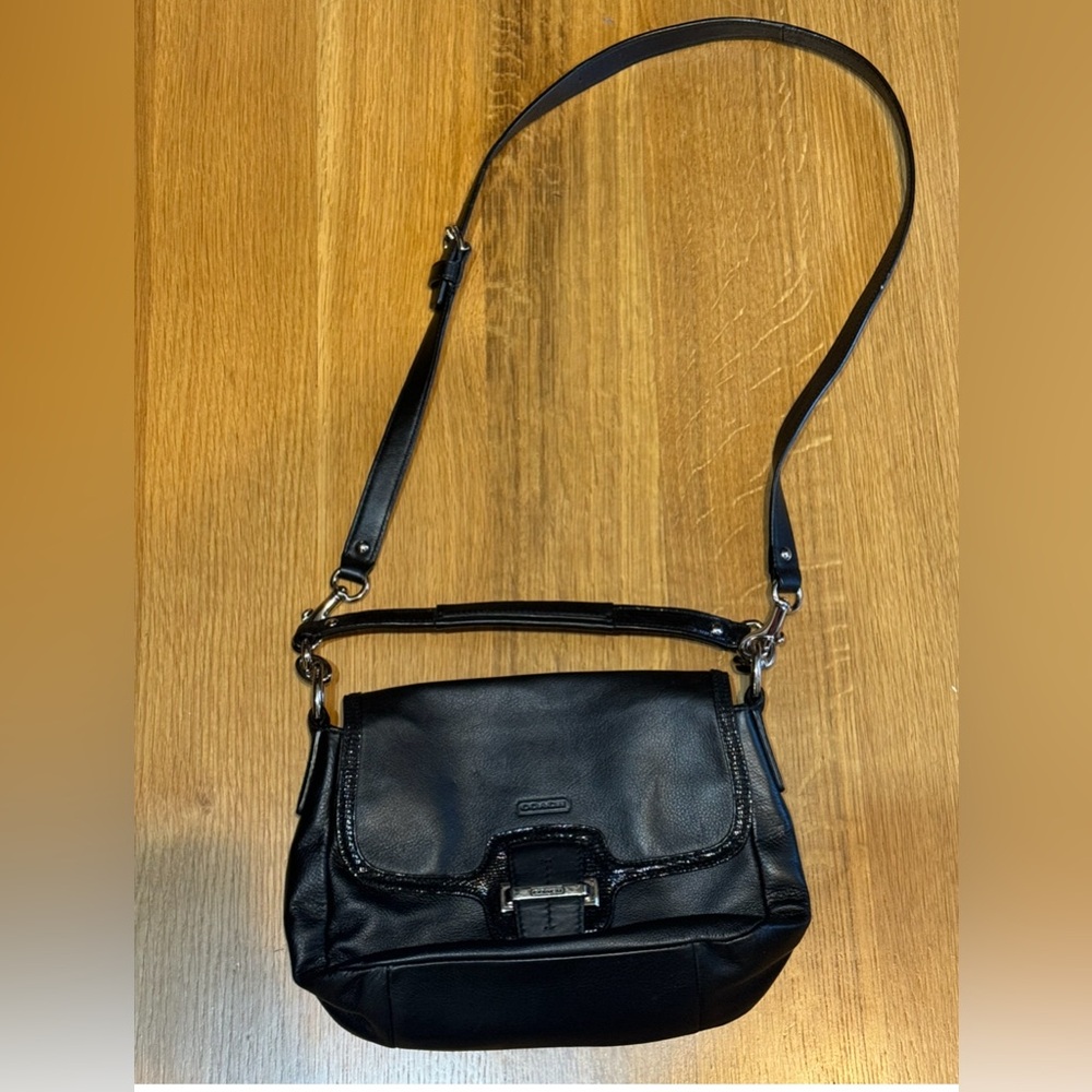 Coach Black Leather Crossbody Bag with glittery look on trim Y2K Style classy